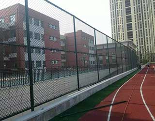 運動場圍網